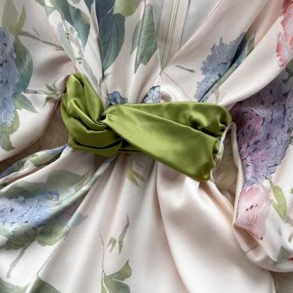 Women Dress Elegant Puff Sleeve Floral Print..