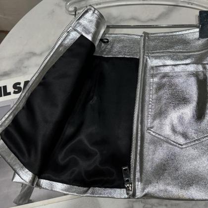 Shiny Pu Leather Zipper Design Skirts..