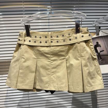 Streetwear Belt Personality Designer Pleated Skirt..