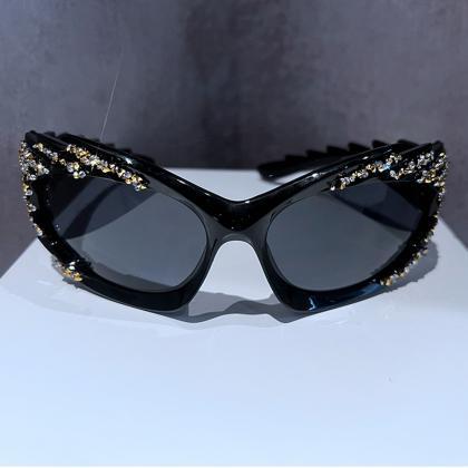 Women Oversized Luxury Brand Designer Sunglasses..