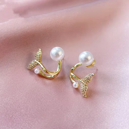 2023 Temperament Fishtail Pearl Earrings Fashion..