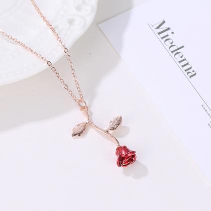 European And American Fashion Red Rose Pendant..