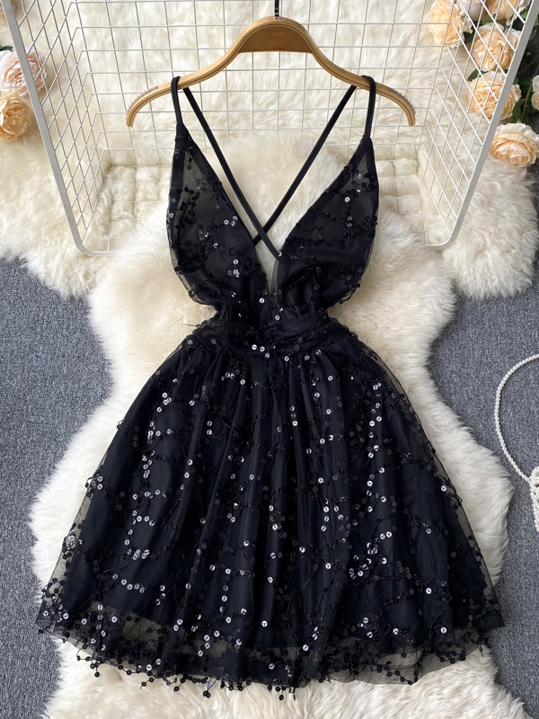 Fashion Sexy Backless Sequin Dress Women Deep V-neck Short Lace Party Dress