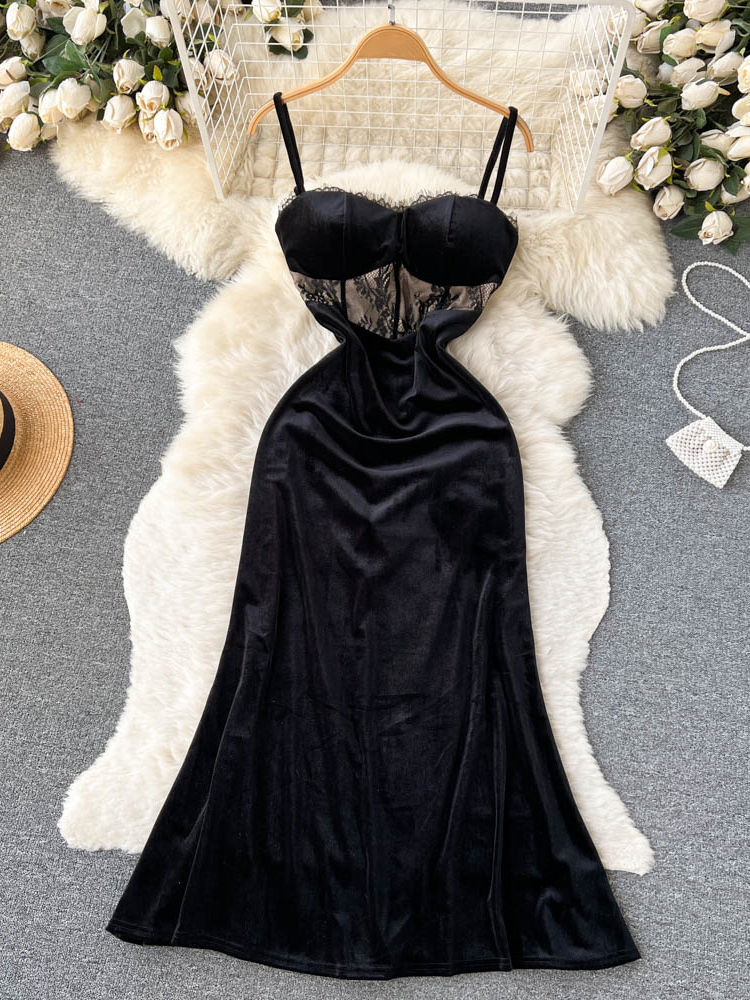 Fashion Women Princess Black Strap Dress Elegant Lace Gothic Velvet Long Dress