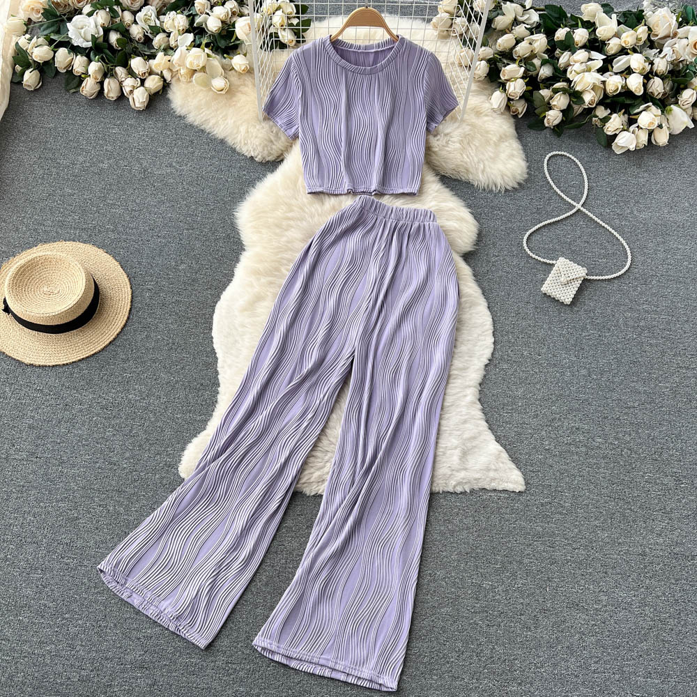 holiday dress sewing patterns Christmas Dress Sewing Pattern for Beginners – Easily Made Patterns main image 0