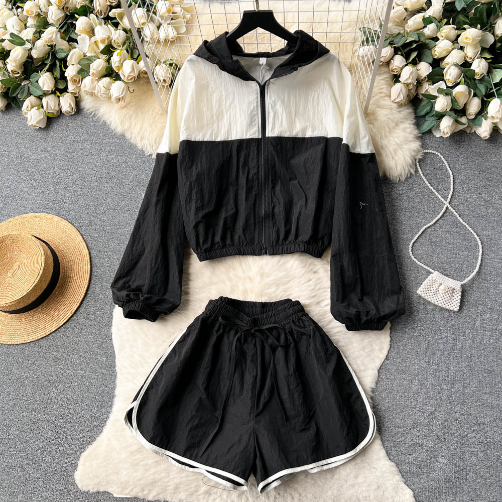 Sport Design Loose Two Piece Sets Hooded Long Sleeve Zipper Top Elastic Waist Drawstring Shorts Fashion Suit