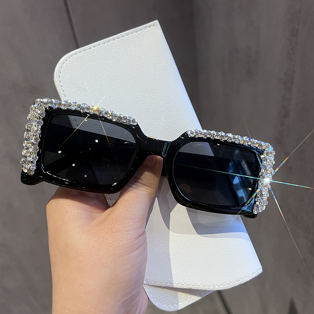 Fashion Style Sunglasses Woman Wear Cover Street Shot Luxury Diamond Designer Personalized Oculos