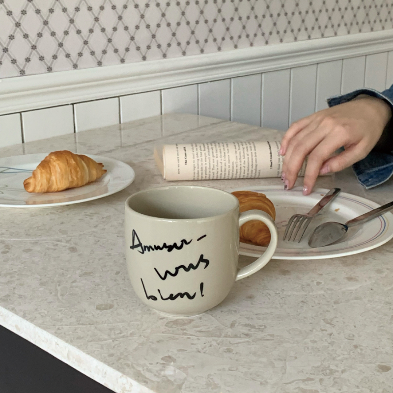Original Design Round Solid Color Handwriting English Mug High Temperature Resistant Milk Tea Color Coffee Cup