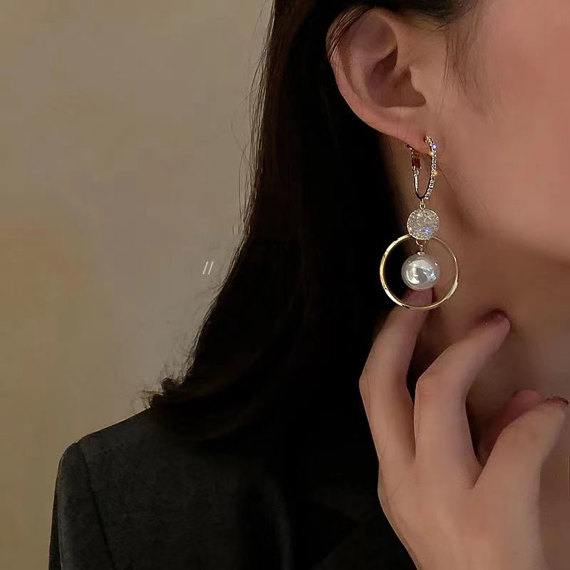 Fashion Korean Oversized White Pearl Drop Earrings For Women Bohemian Golden Round Zircon Wedding Earrings Jewelry Gift