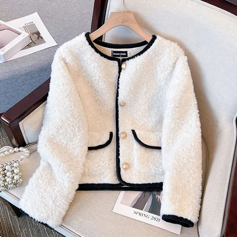 Autumn Winter Thicken Warm Jackets Women Korean Chic O-neck Lamb Wool Short Outerwear Single-breasted Plush Coats